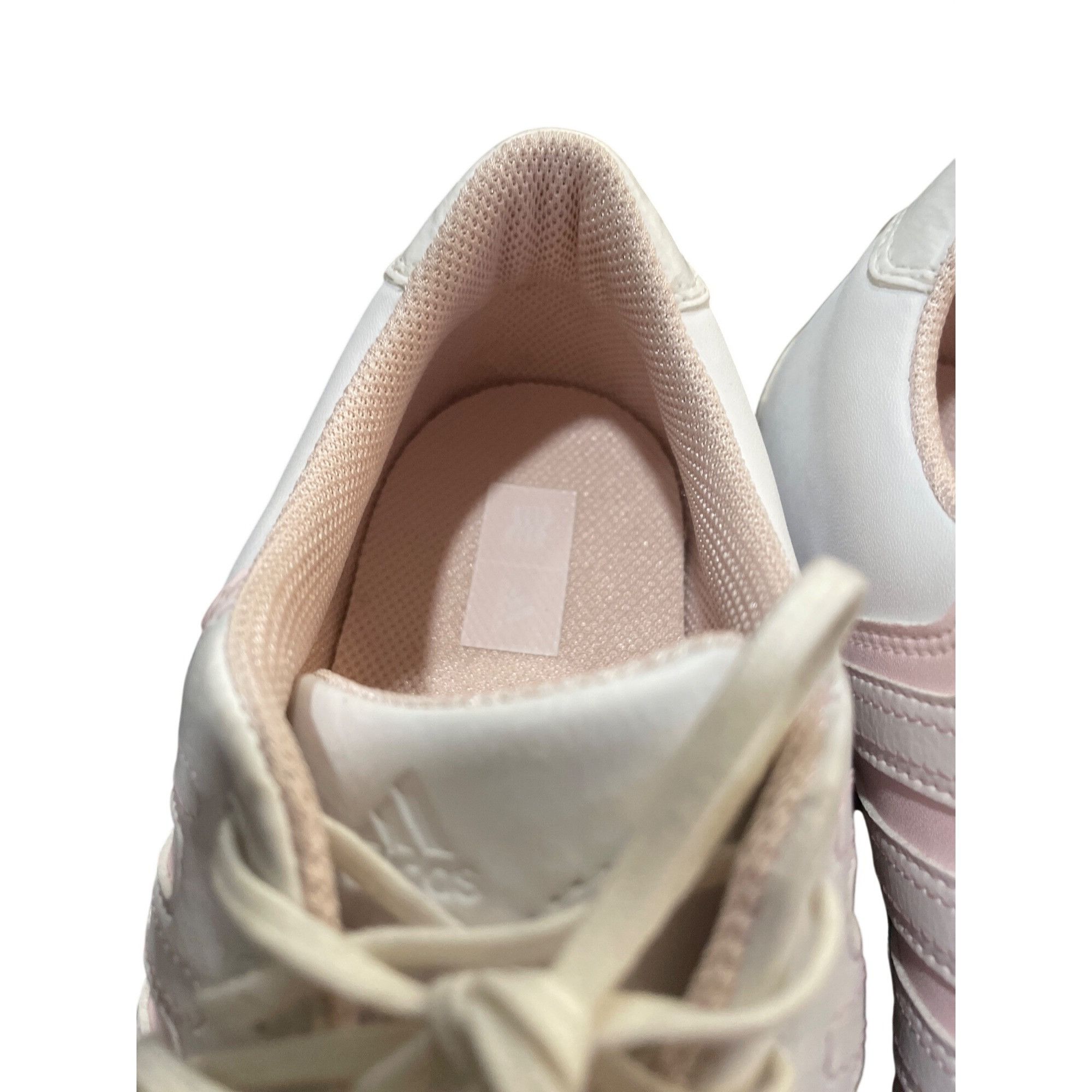 Adidas Adidas 738167 Traxion 2 Wms soft white pink golf shoes sneak Size US 7 / IT 37 - 10 Thumbnail