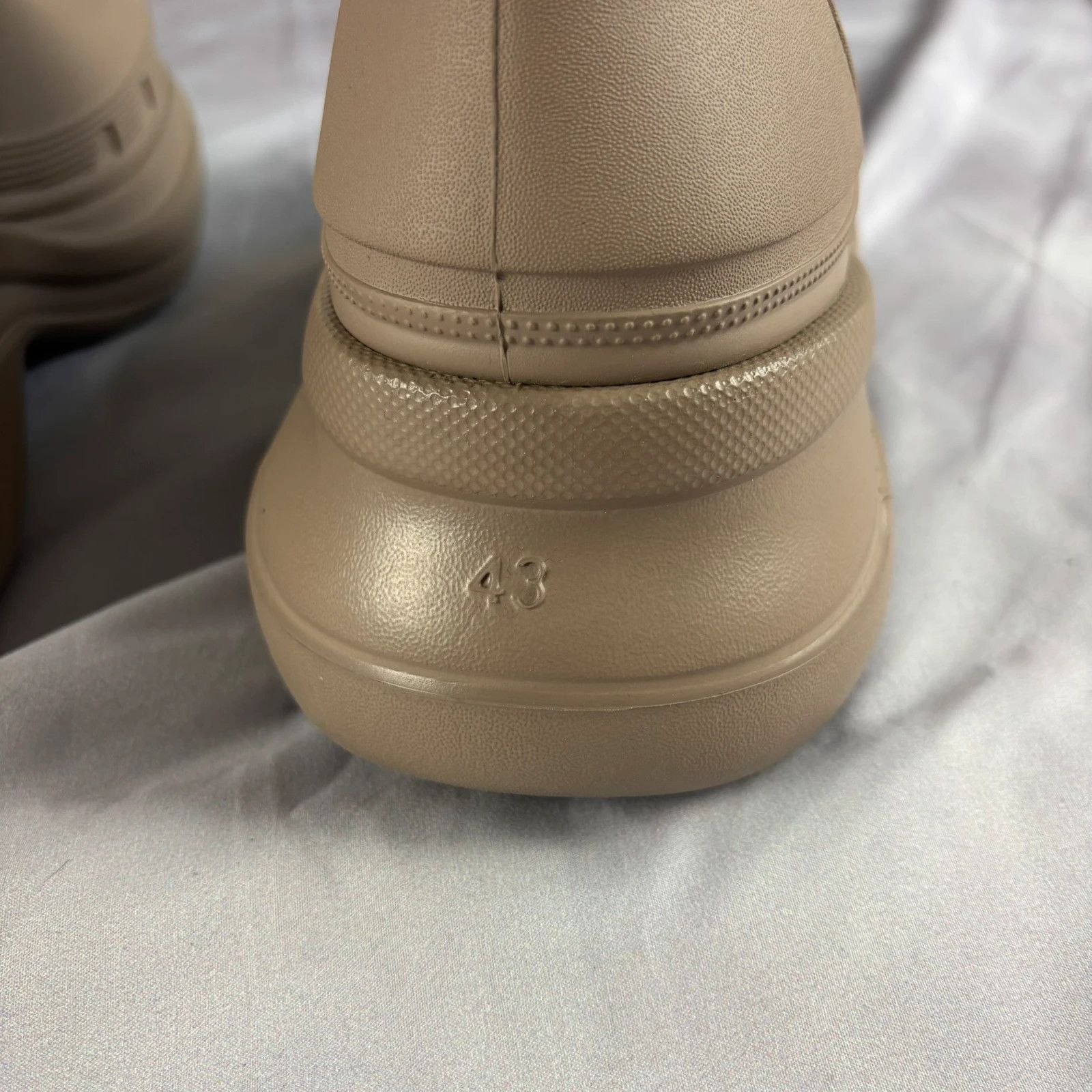 Balenciaga Balenciaga beige croc Size US 10 / EU 43 - 4 Thumbnail