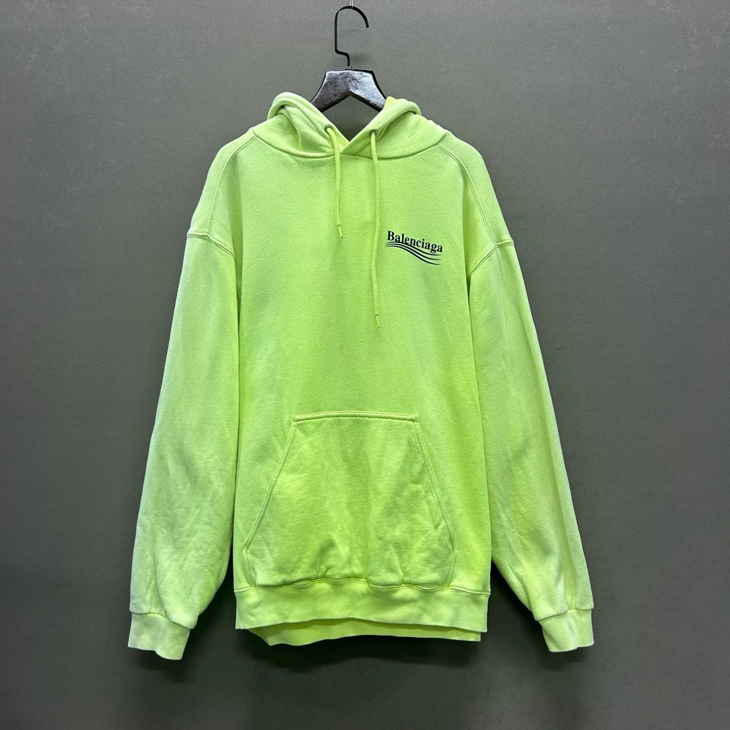 Balenciaga Balenciaga Neon Yellow Hoodie Sweater Size US XS / EU 42 / 0 - 1 Thumbnail