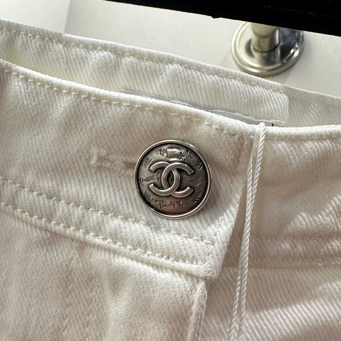 Chanel Chanel may669 26P White Logo Jeans 38 Cotton Size 27" / US 4 / IT 40 - 6 Thumbnail