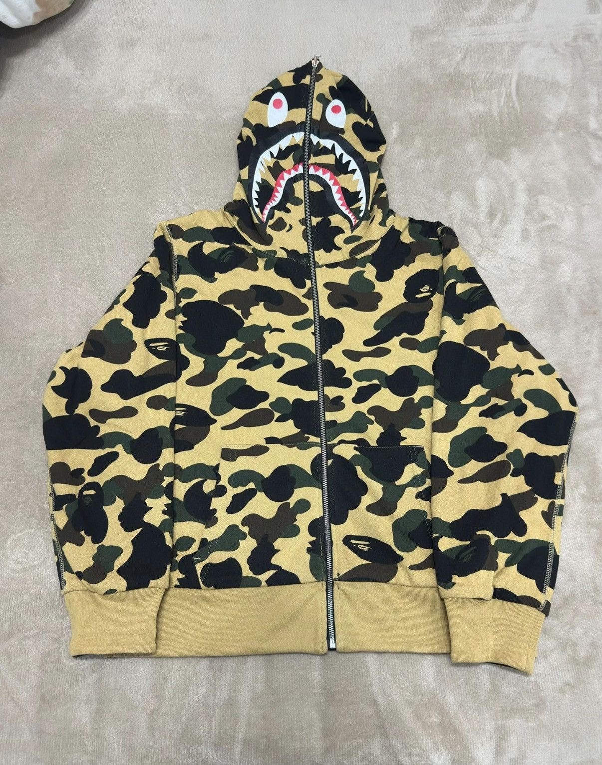 Bape BAPE Reversible Yellow Black Camo Shark Jacket K5 Size US L / EU 52-54 / 3 - 1 Thumbnail