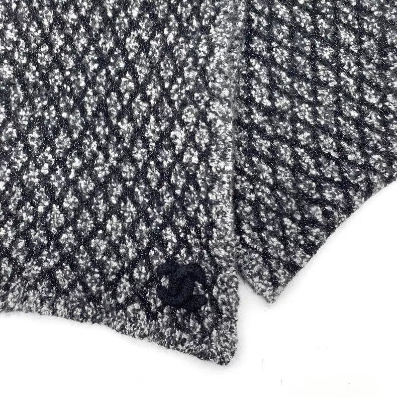 Chanel Chanel Gray diamond double C embroidered cashmere knitted Size ONE SIZE - 5 Thumbnail