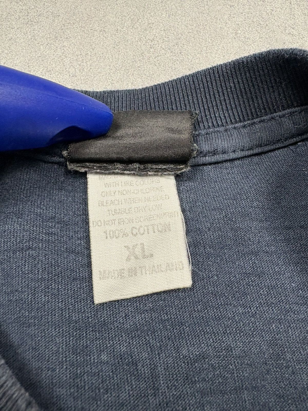 Versace Vintage Burnt Versace Jeans Couture Distressed Logo T-Shirt Size US XL / EU 56 / 4 - 9 Thumbnail