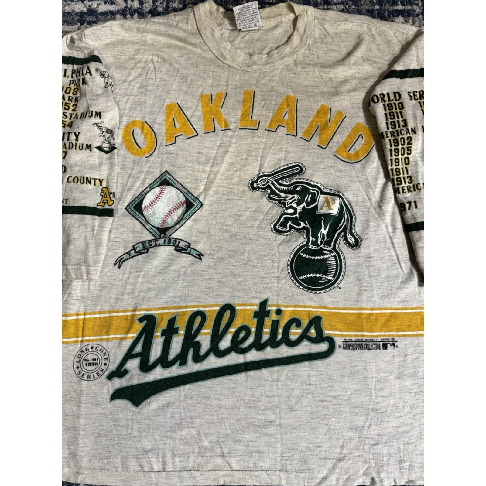 Vintage VINTAGE 1990 Oakland Athletics World Champions Long Gone T Shirt XL Gray Crew Neck 3/4 Sleeve Men 90s Sports Logo Double-Sided Size US XL / EU 56 / 4 - 4 Thumbnail