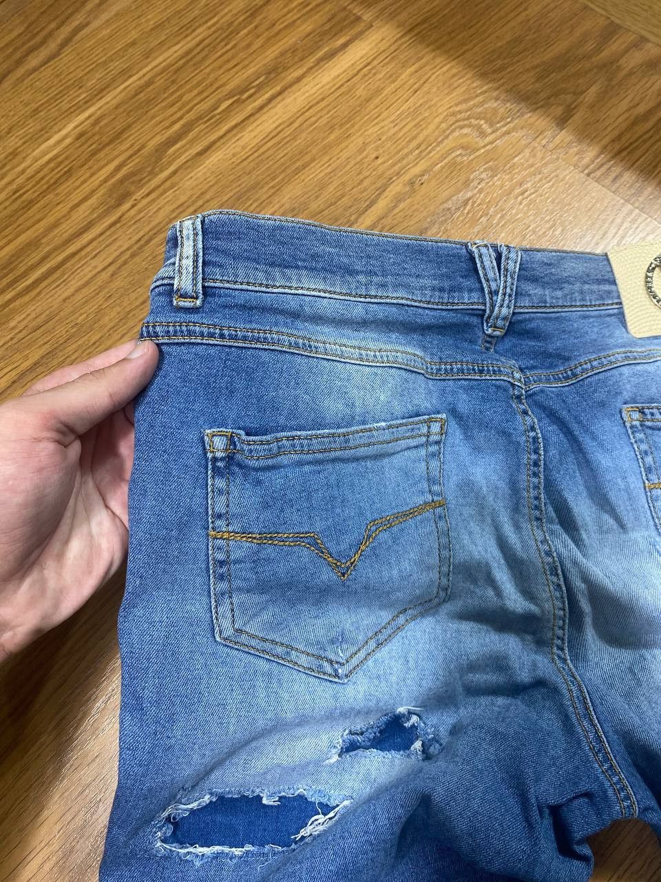Versace Jeans Couture Versace jeans Couture vintage mens blue jeans pants Size US 32 / EU 48 - 16 Thumbnail
