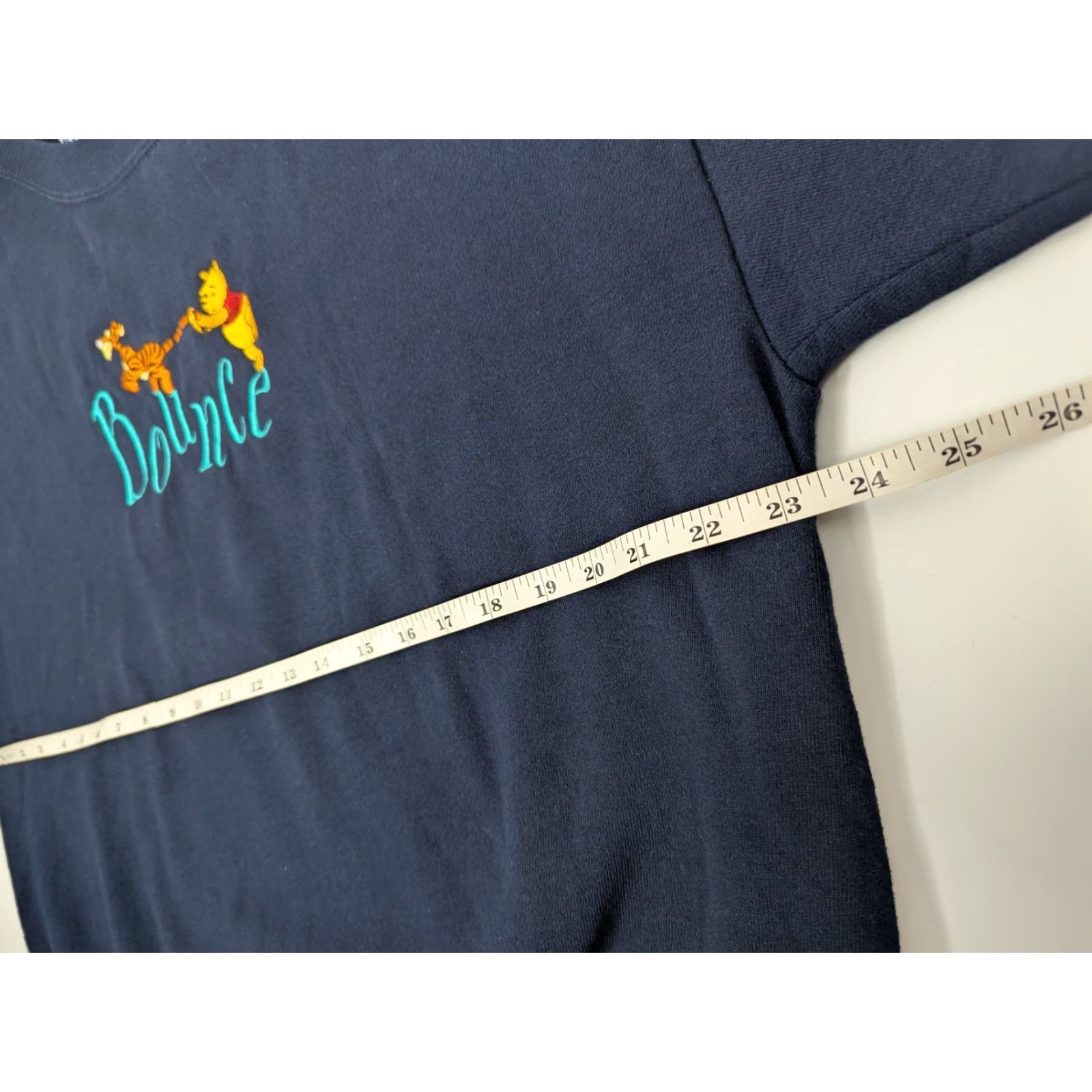 Disney VINTAGE Disney Sweatshirt Pullover Crew Neck Long Sleeve XL Blue Men 90s Disney Winnie The Pooh Sweatshirt Crew Neck Blue XL Mens Size US XL / EU 56 / 4 - 6 Thumbnail