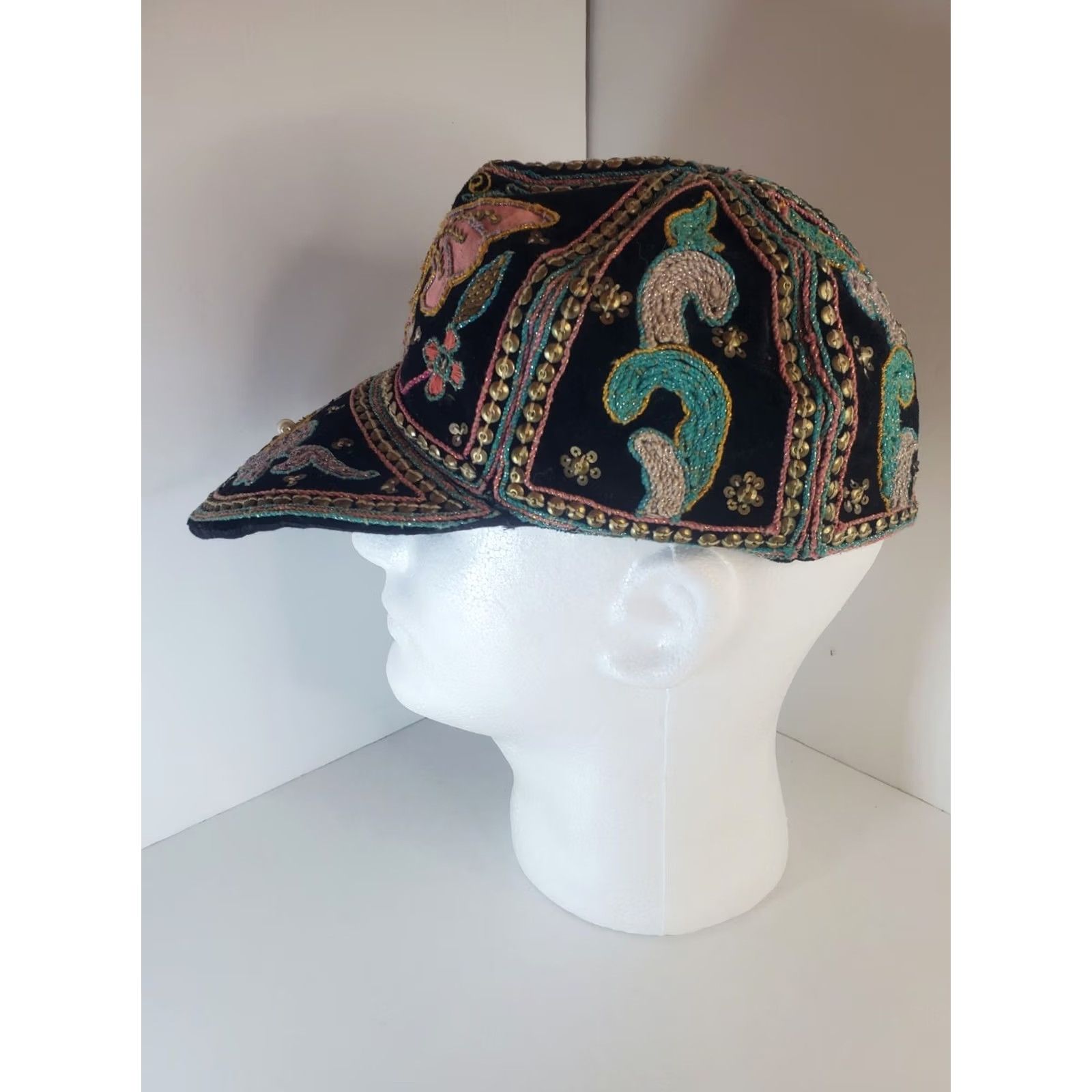 Vintage VINTAGE Beaded Aplique Wide Brim Baseball Cap Hat Burma Sz L Womens Size ONE SIZE - 4 Thumbnail