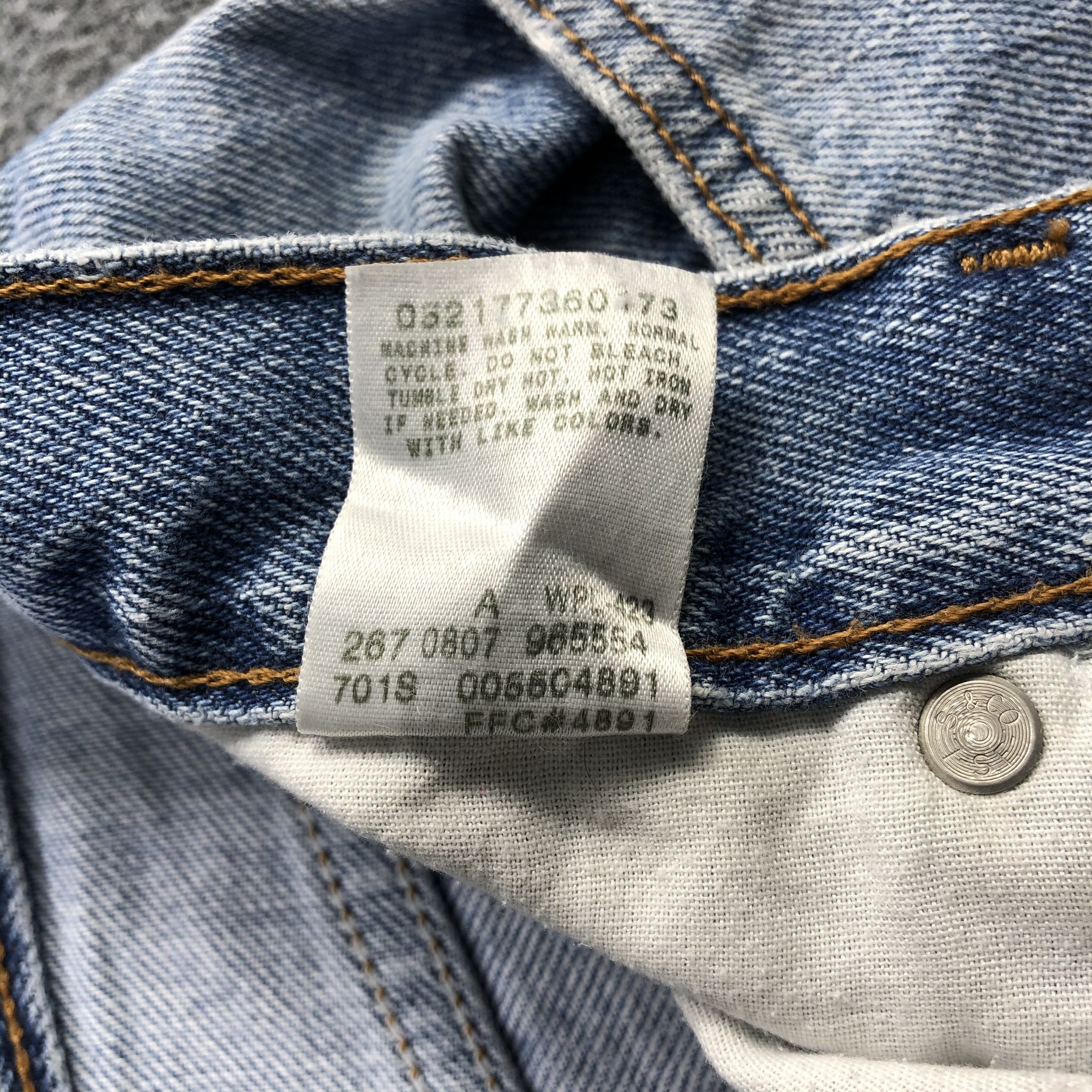 Levi's Vintage Blue Wash Levis 550 Jeans-J1582 Size US 42 / EU 58 - 13 Thumbnail