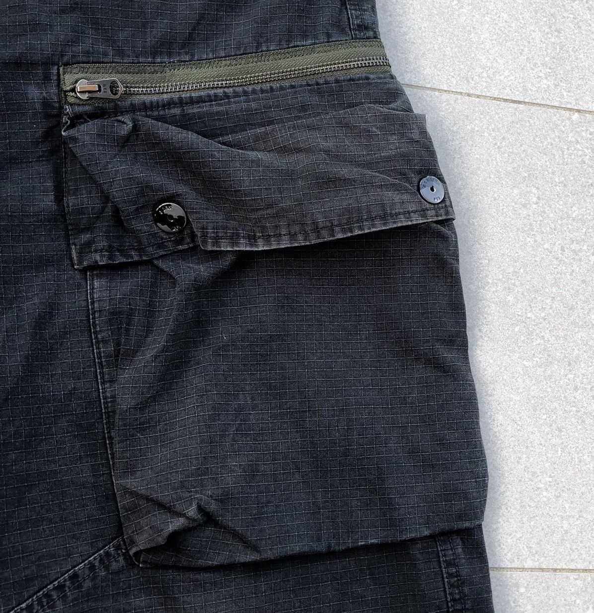 G-Star G-STAR RAW ORIGINALS Alpine Pocket Modular CARGO SHORTS Size US 36 / EU 52 - 4 Thumbnail