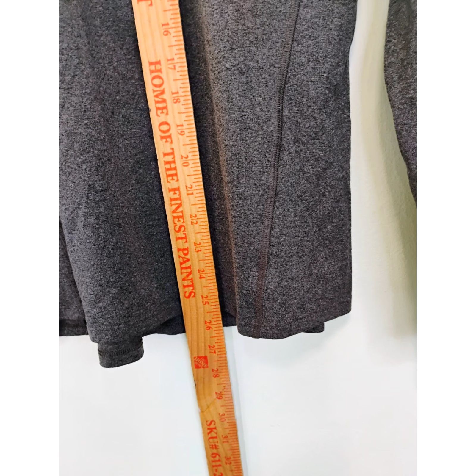 Under Armour Under Armour Pullover 1/2 Zip Womens Small Gray HeatGear Activewear Mock Neck Long Sleeve Zip Closure Size S / US 4 / IT 40 - 5 Thumbnail