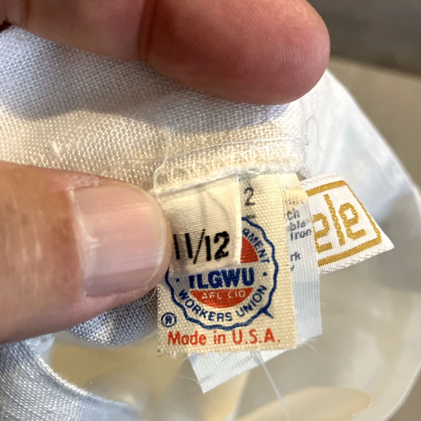 Vintage VINTAGE Michele White Linen Skirt Midi Button Belt On Back Size 11/12 Women Skirt Retro Straight & Pencil White Mens? Size 32" / US 10 / IT 46 - 7 Thumbnail