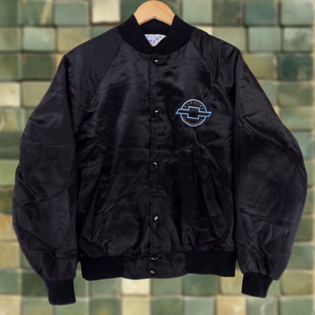 Vintage VINTAGE West Ark Chevrolet Embroidered Satin Bomber Jacket Mens S 80s VTG Black Nylon Bomber Jacket Size US S / EU 44-46 / 1 - 1 Thumbnail
