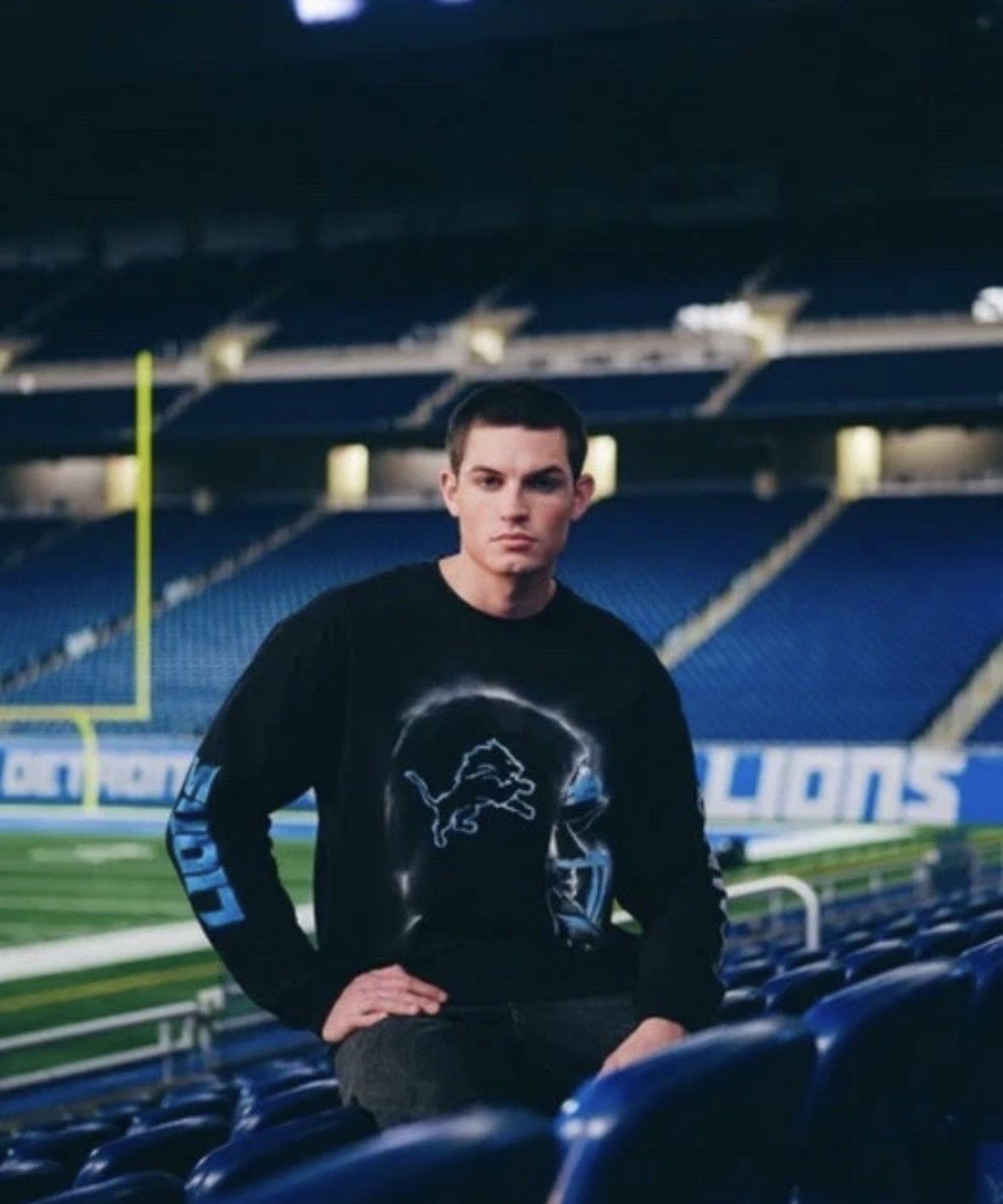 Eminem Eminem x Detroit Lions Capsule Silhouette Long Sleeve Shirt Size US M / EU 48-50 / 2 - 15 Thumbnail