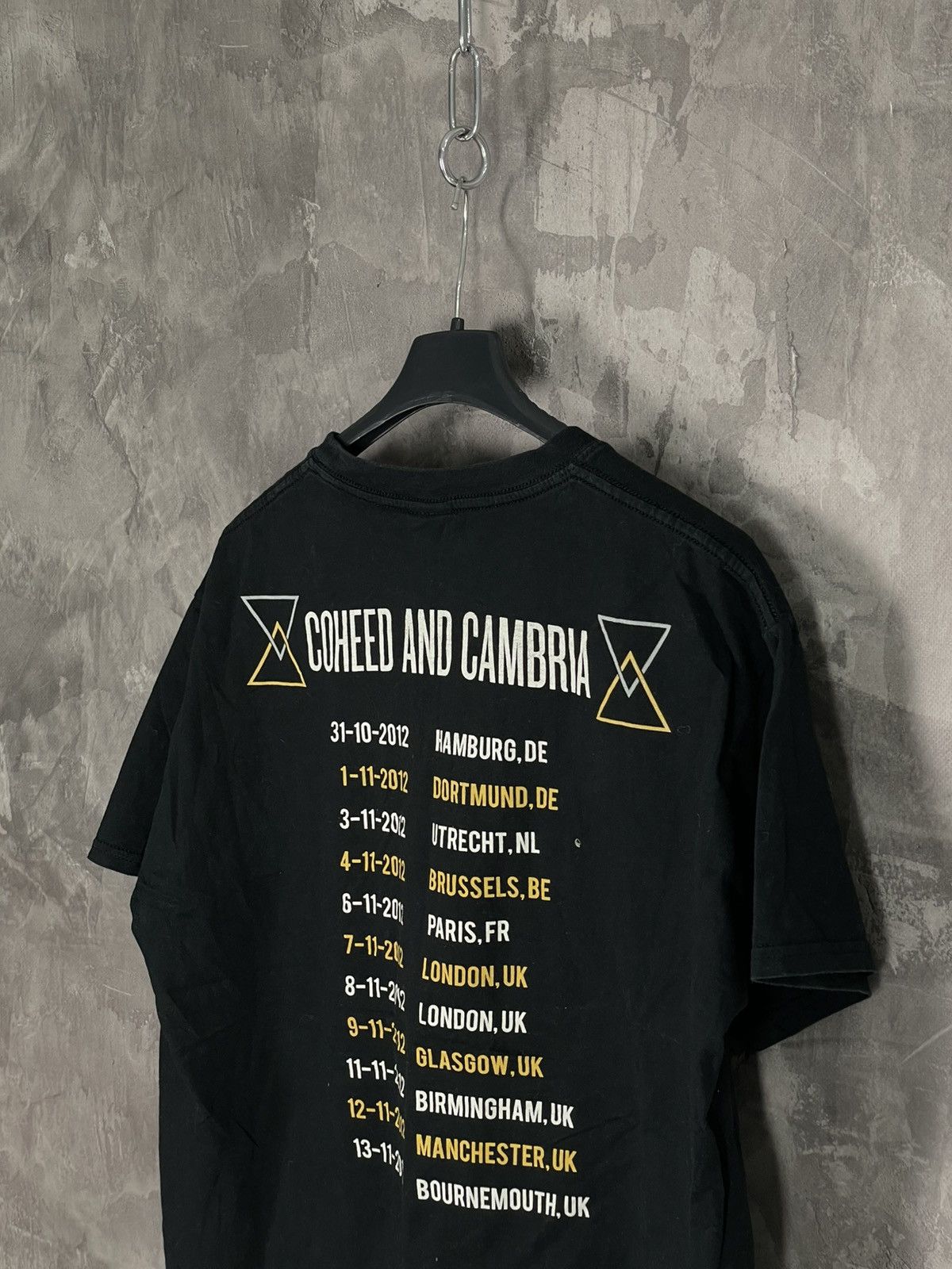 Band Tees × Vintage Coheed and Cambria band Y2K Avantgarde l T-shirt Size US L / EU 52-54 / 3 - 8 Thumbnail