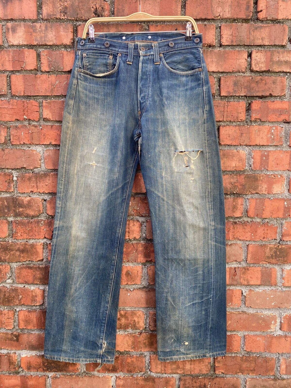 Levi's Vintage Clothing W32x32 Vintage levi's 201 redline buckle back distressed Size US 32 / EU 48 - 1 Thumbnail