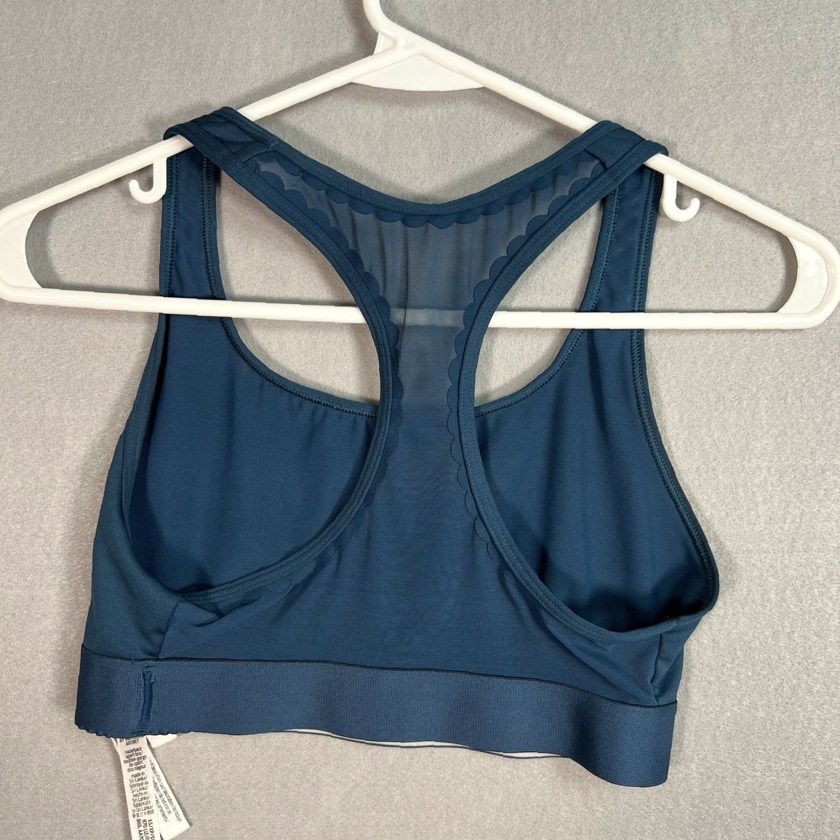 Victoria's Secret VINTAGE Victoria's Secret Bra Women XS Blue Racerback Sport Moisture Wicking Lightweight Wire Free Medium Support Size ONE SIZE - 3 Thumbnail