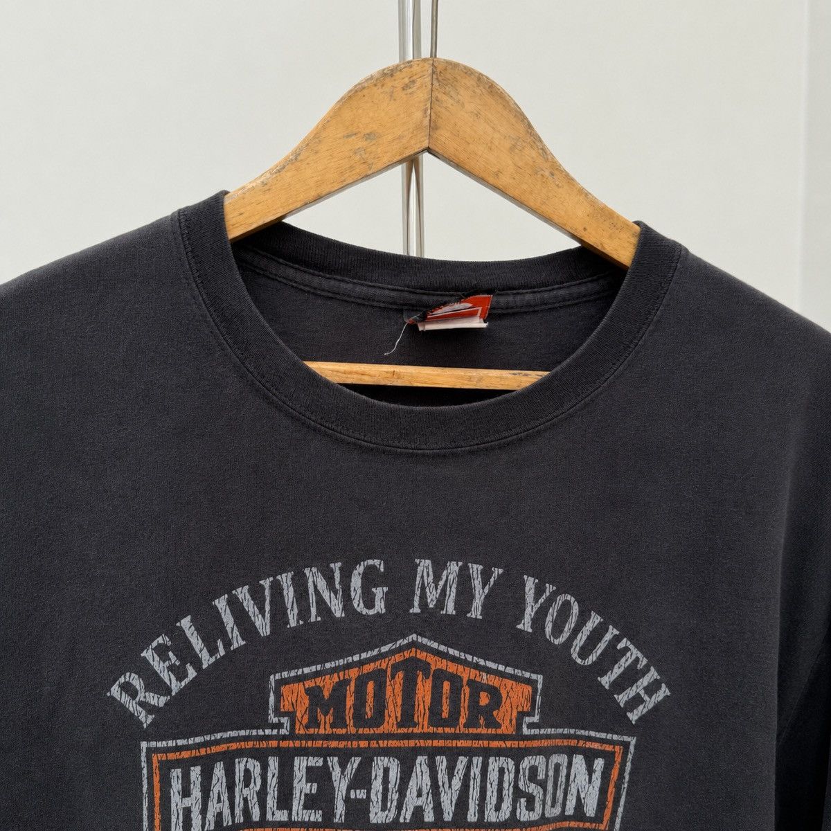 Vintage Harley-Davidson “Reliving My Youth” 2014 Graphic T-Shirt Size US XL / EU 56 / 4 - 3 Thumbnail