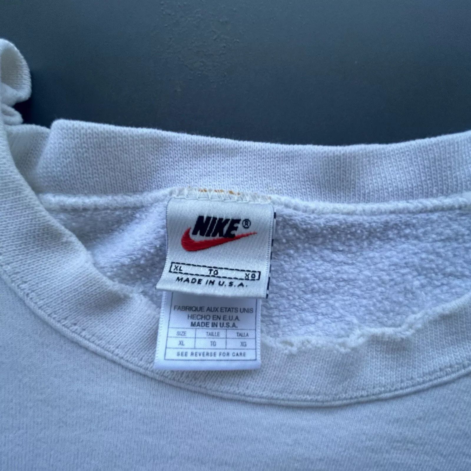Nike Vintage Nike Sweatshirt Adult Extra Large Crewneck Size US L / EU 52-54 / 3 - 3 Thumbnail