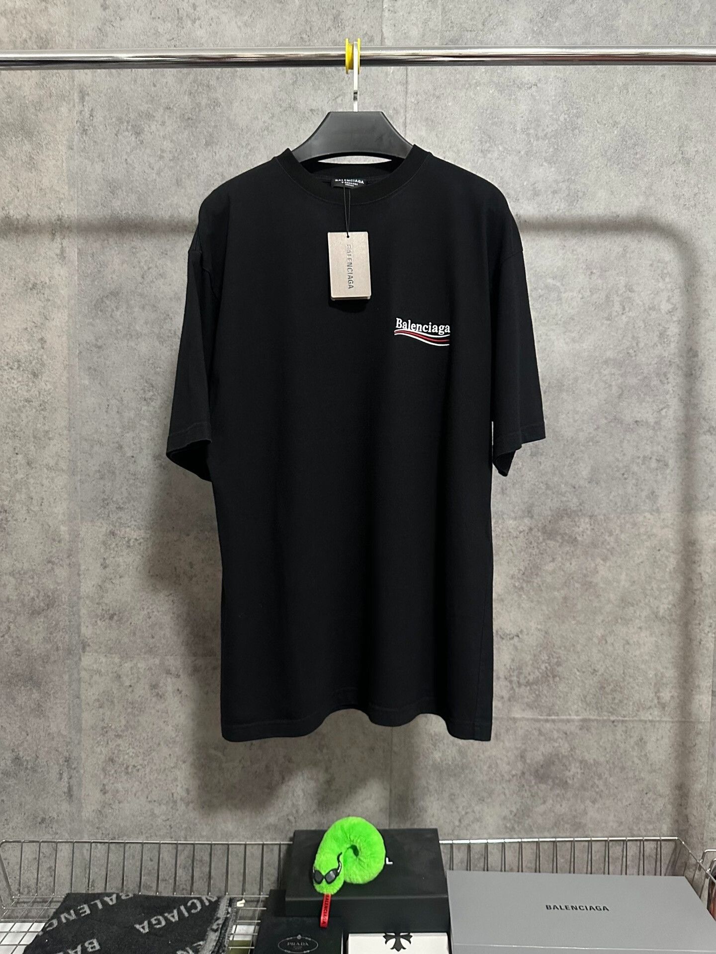 Balenciaga Balenciaga Coke Wave Embroidery T-shirt Size US L / EU 52-54 / 3 - 1 Thumbnail
