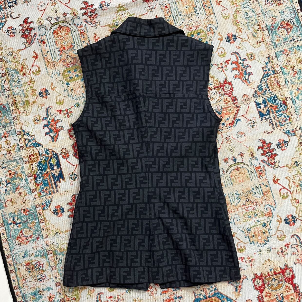 Fendi Vintage Fendi Monogram vest Size M / US 6-8 / IT 42-44 - 11 Thumbnail