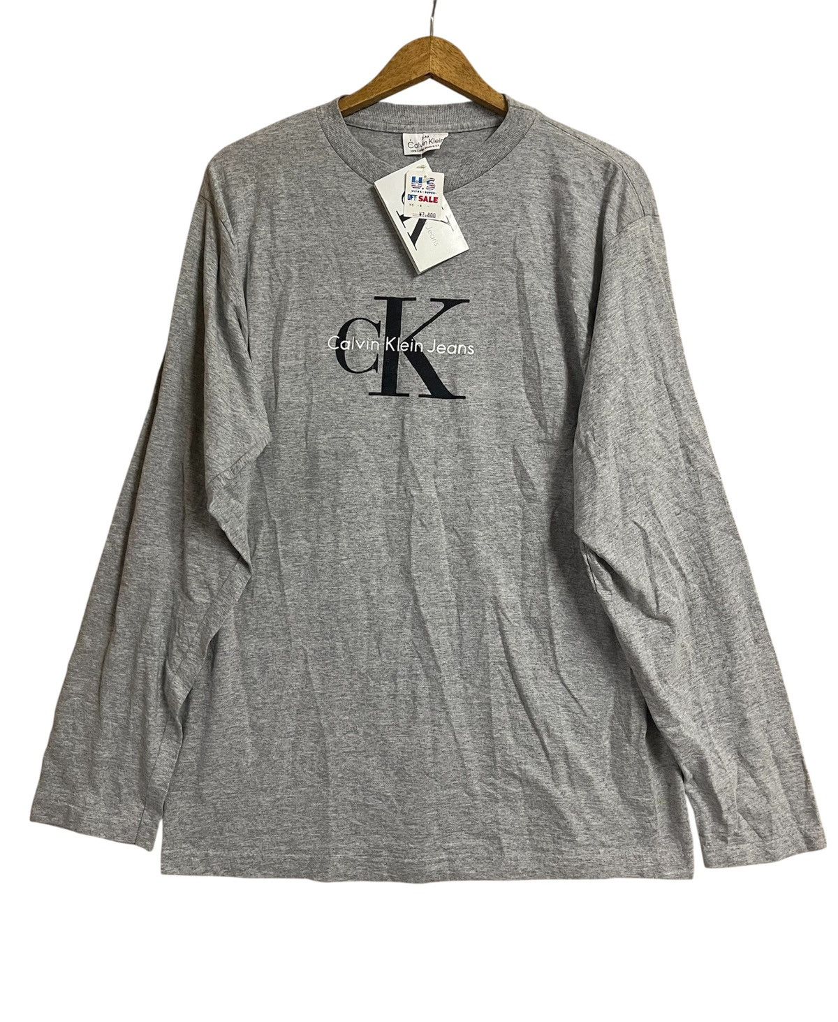 Calvin Klein 205W39NYC Vintage Calvin Klien LS T Shirt Size M Made in USA Spellout Size US M / EU 48-50 / 2 - 1 Thumbnail