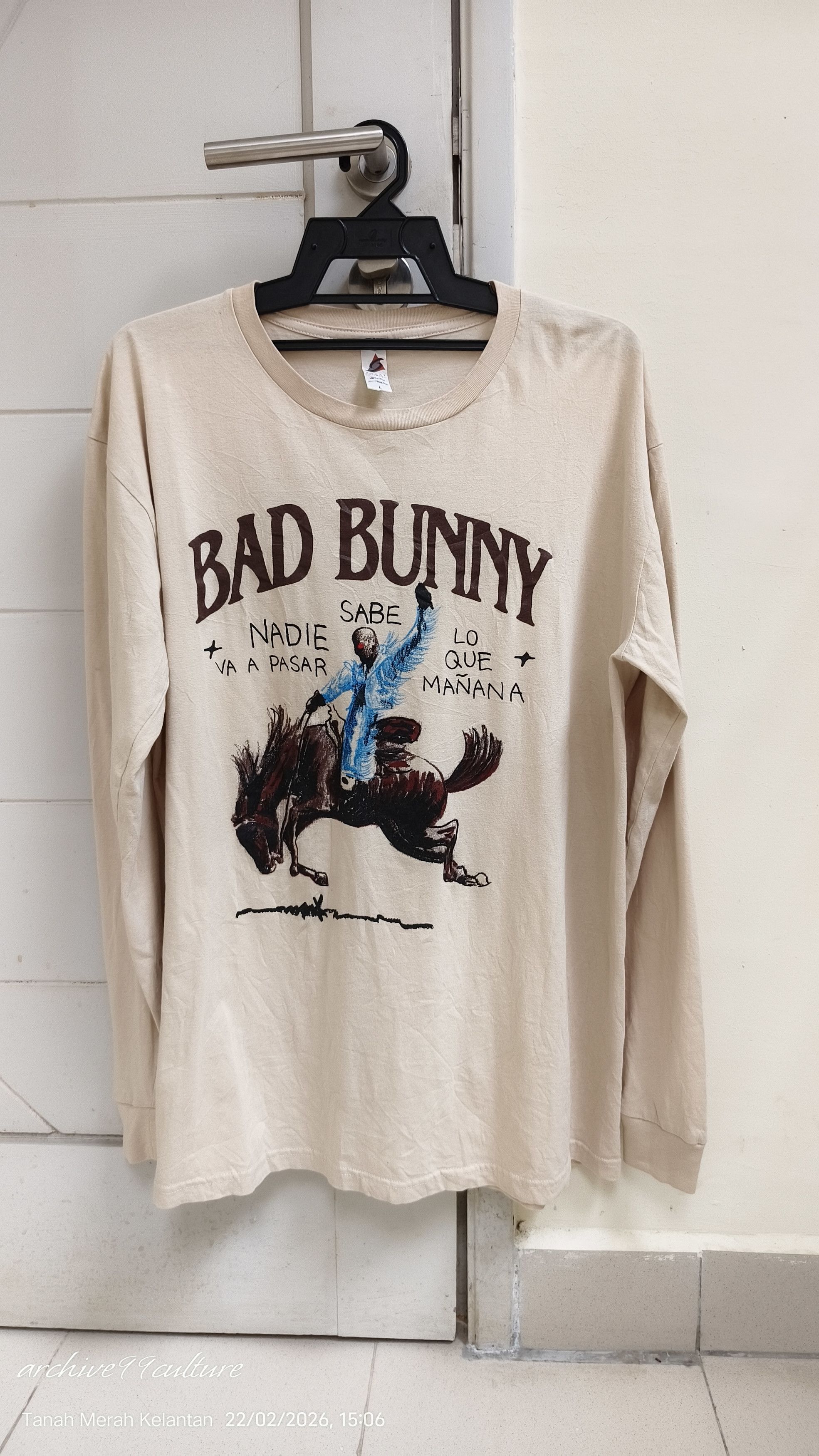 Other Bad Bunny "Most Wanted Tour" 2024 LS Official Merch Size US L / EU 52-54 / 3 - 1 Thumbnail