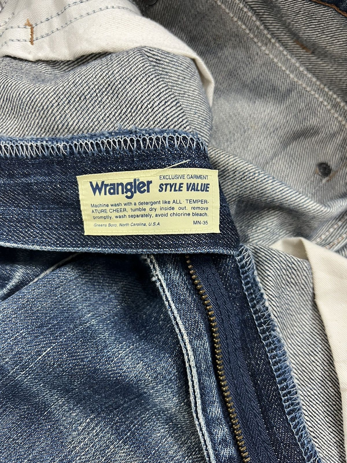 Vintage Vintage Distressed Wrangler Jeans Size US 28 / EU 44 - 7 Thumbnail