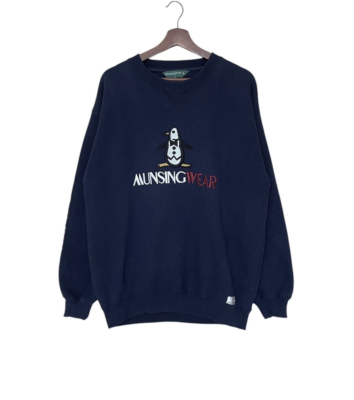 Vintage Vintage Brand Munsingwear Big Logo Sweatshirt 1990s Size US L / EU 52-54 / 3 - 1 Thumbnail