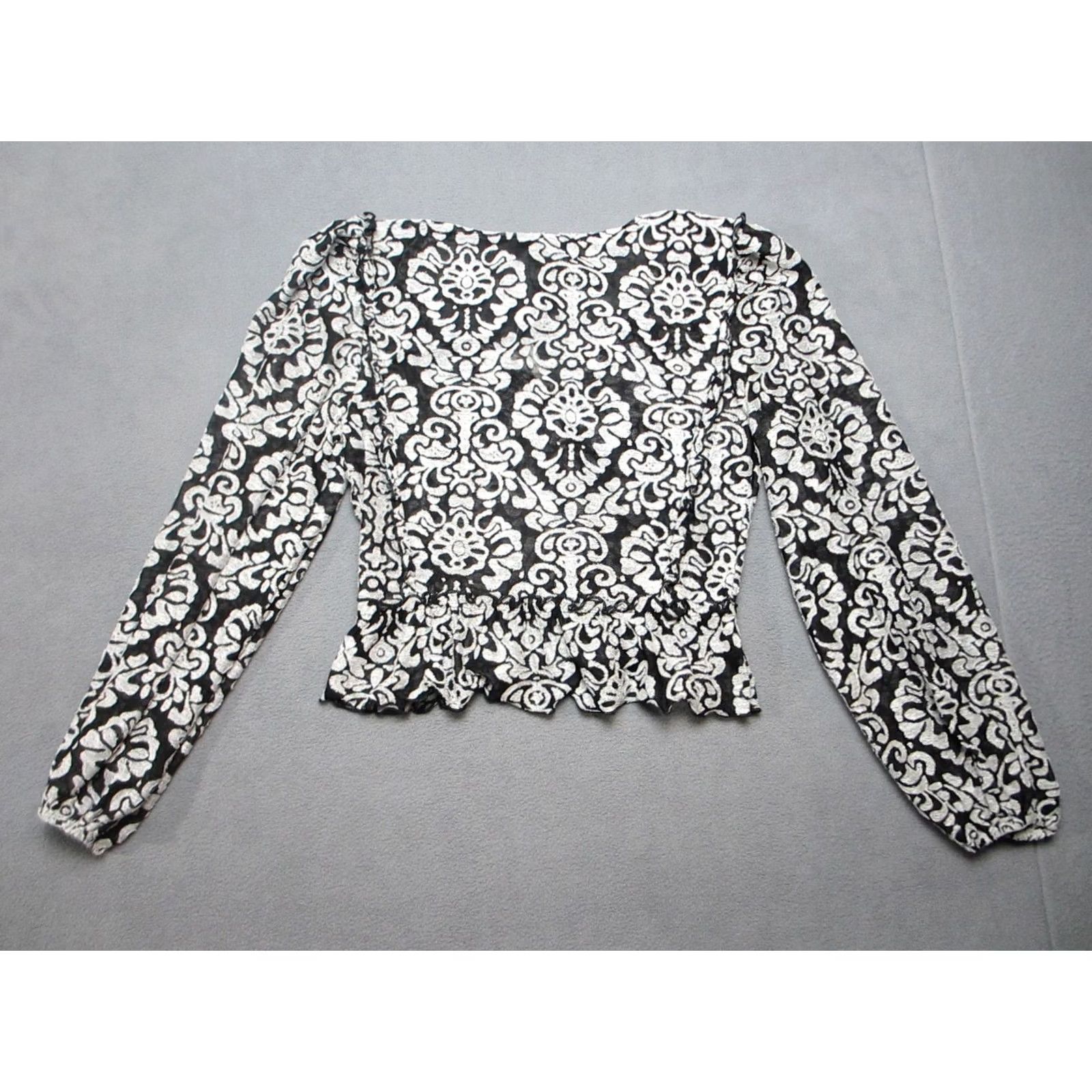 Anthropologie Anthropologie Blouse Top Women Small Black White Floral Cropped Jacquard Peasant Shirt Size S / US 4 / IT 40 - 5 Thumbnail