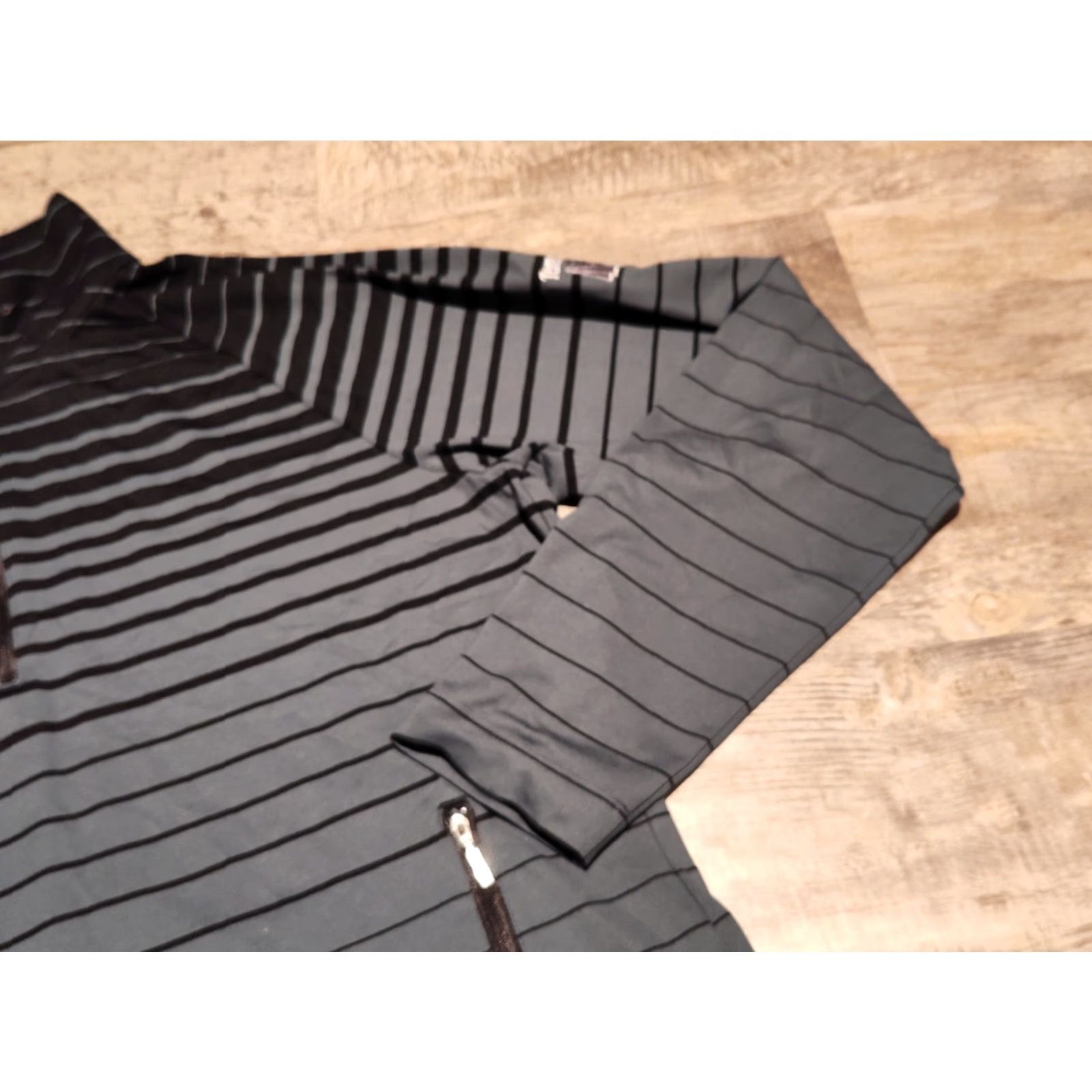 Nike Nike Golf Women’s L Dry-fit 1/4 Zip Pullover Long Sleeve Gray Black Striped Size L / US 10 / IT 46 - 2 Thumbnail