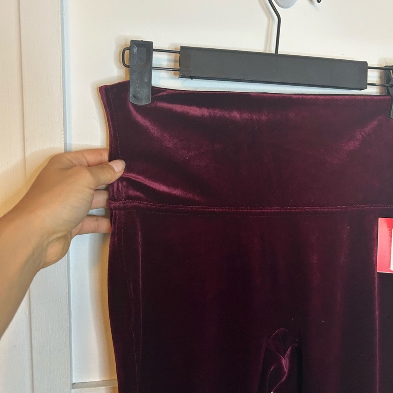 Spanx Nwt Spanx Rich Burgundy Velvet Leggings Size 30" / US 8 / IT 44 - 5 Thumbnail
