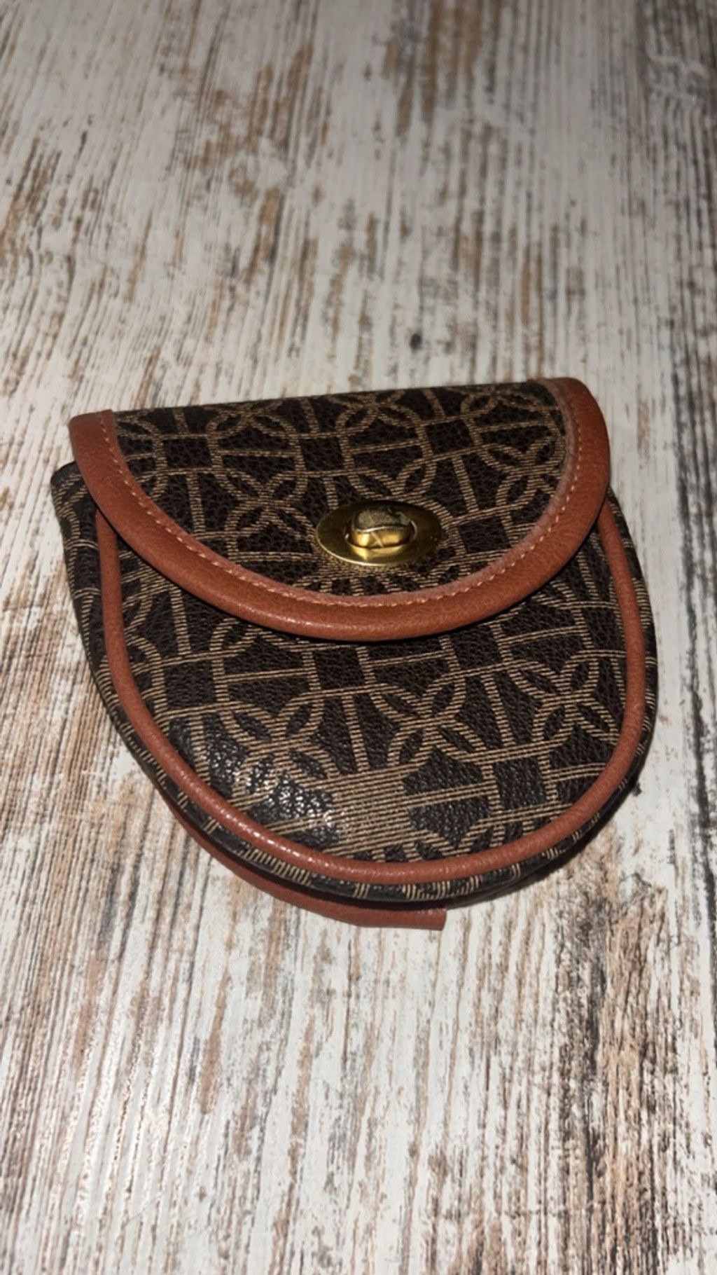 The Unbranded Brand Women's Unbranded Wallet One Size Brown Tan Size ONE SIZE - 1 Thumbnail