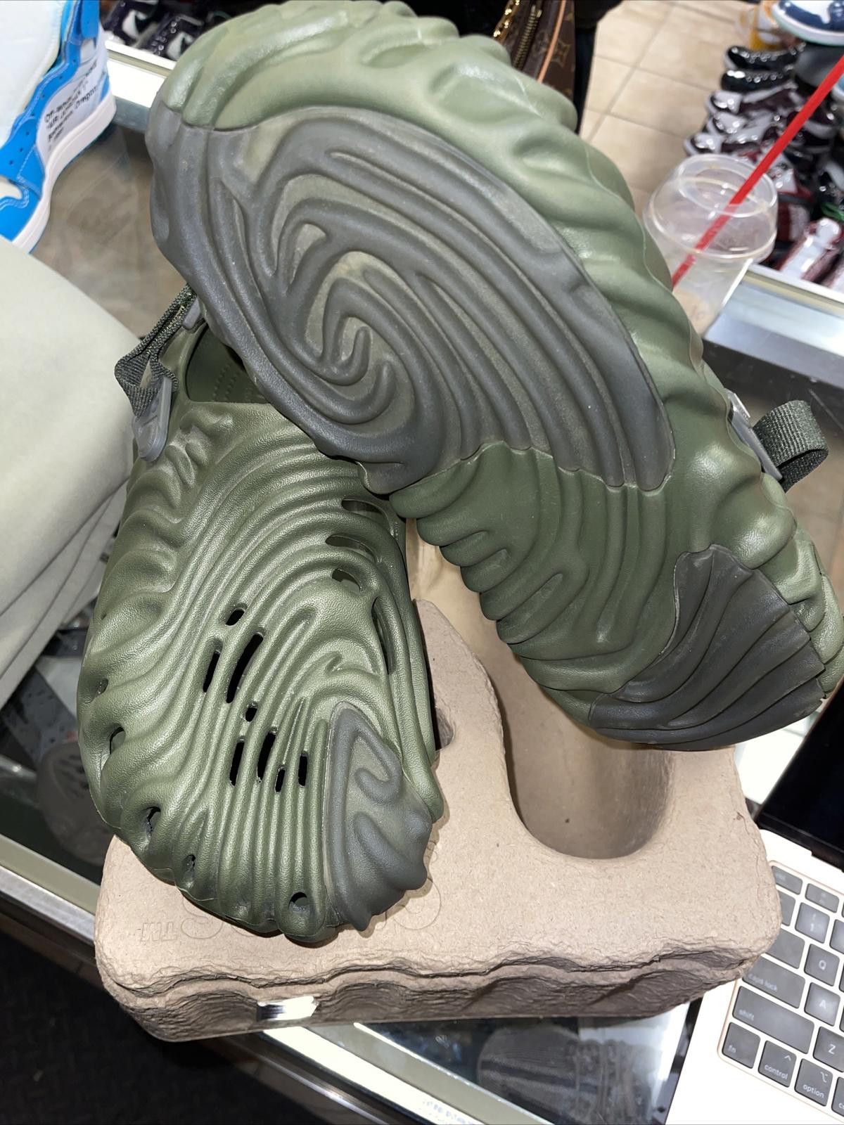 Designer Crocs x Salehe Bembury US 11 The Pollex Clog Cucumber | OG Size US 11 / EU 44 - 7 Thumbnail