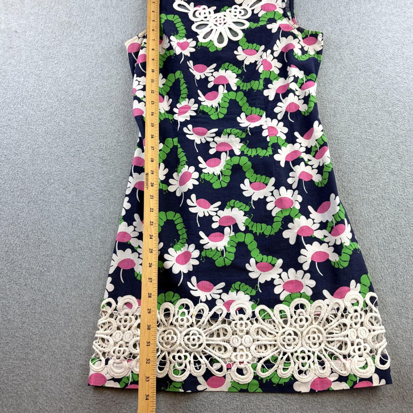 Lilly Pulitzer Lilly Pulitzer Dress Womens 2 Blue Daisy Floral Sleeveless Shift Crochet Hem Shirt? Size XS / US 0-2 / IT 36-38 - 3 Thumbnail
