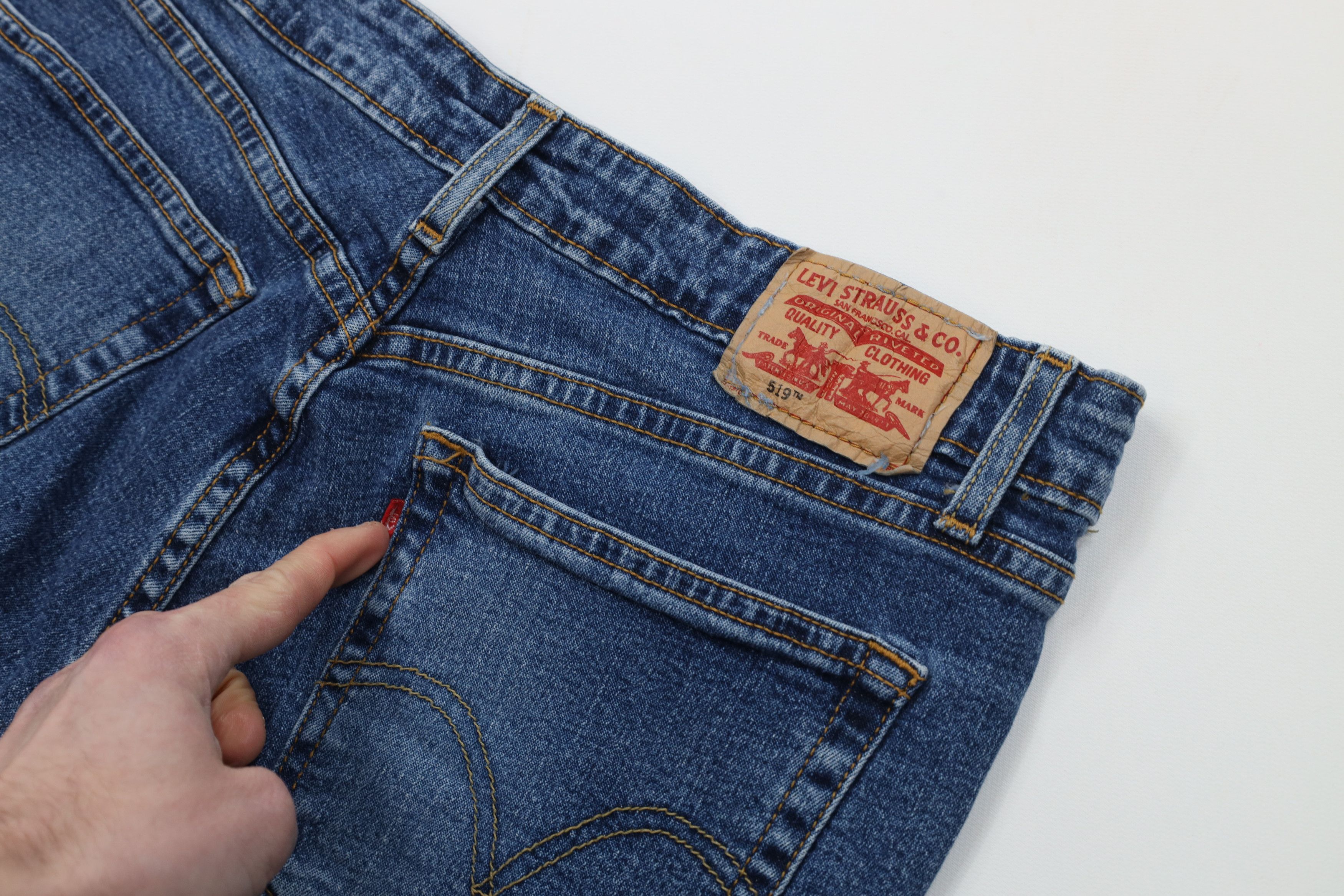 Levi's Vintage Y2K 2004 Levis 519 Babydoll Low Flared Denim Jeans Size 32" / US 10 / IT 46 - 14 Thumbnail