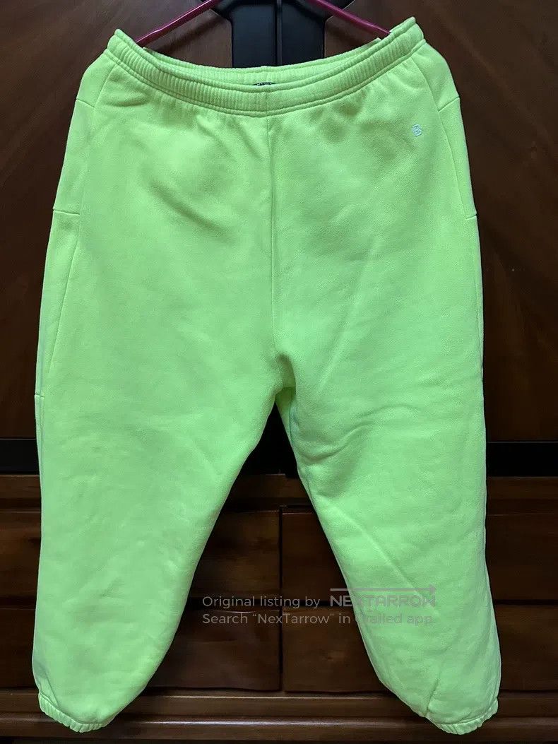 Balenciaga Balenciaga size M Loose Fit Men's Sweatpants, Size M, Fluo Size US 27 - 7 Thumbnail