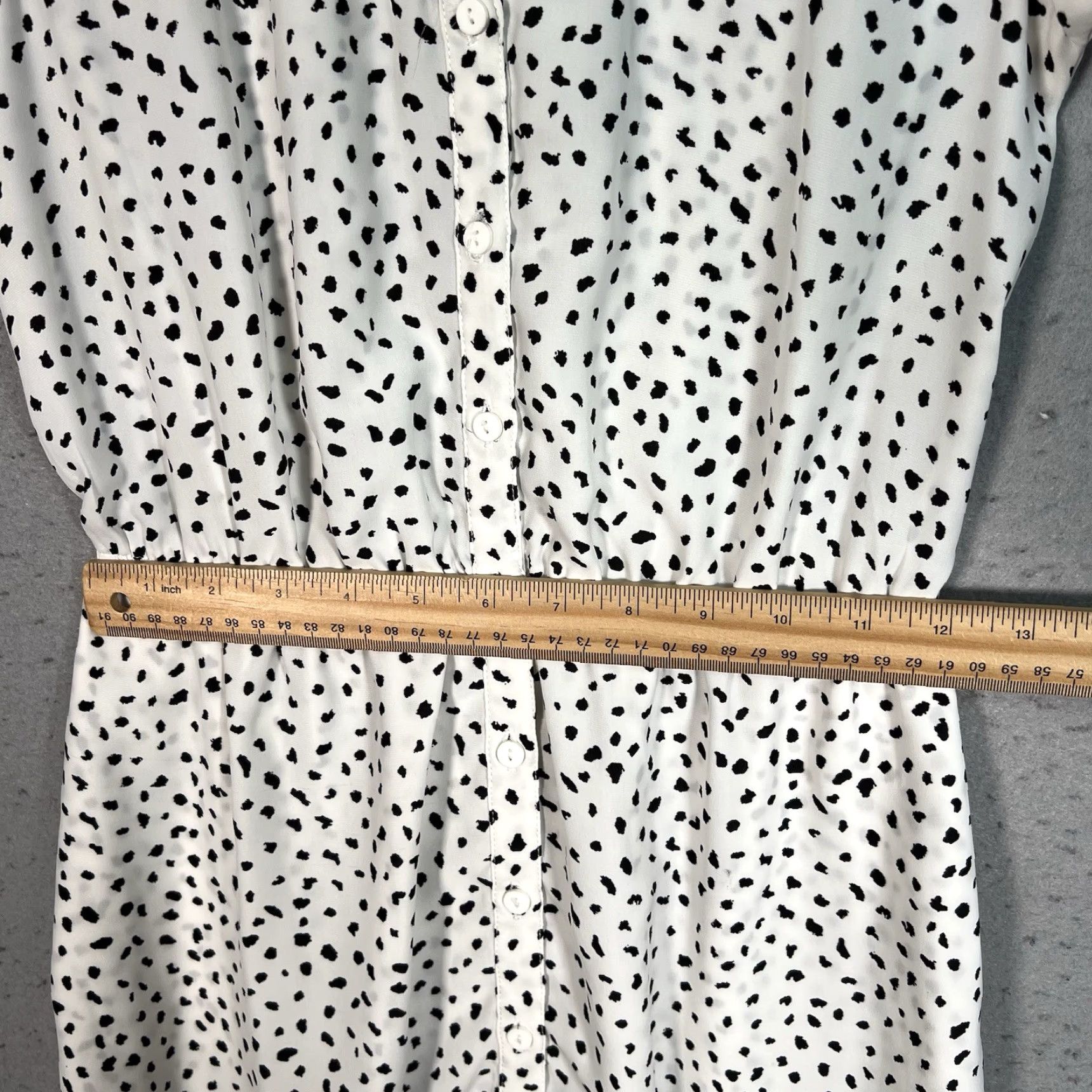 VINTAGE Kimchi Blue V-Neck Button-Down Midi Dress XS Animal Print White  Short Sleeve Women