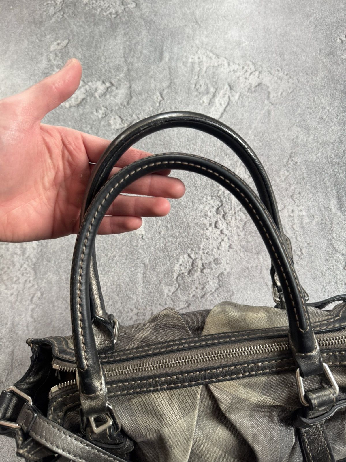 Burberry Burberry Estabished nova check shoulder crossbody bag 💼 Size ONE SIZE - 14 Thumbnail