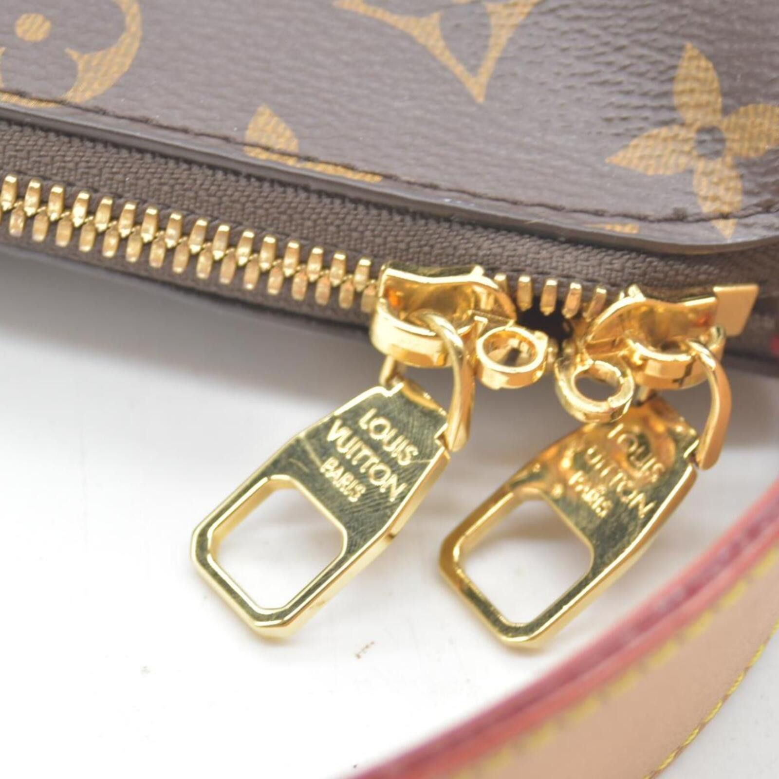 Louis Vuitton $2740 Louis Vuitton Monogram Slouchy MM Size ONE SIZE - 13 Thumbnail