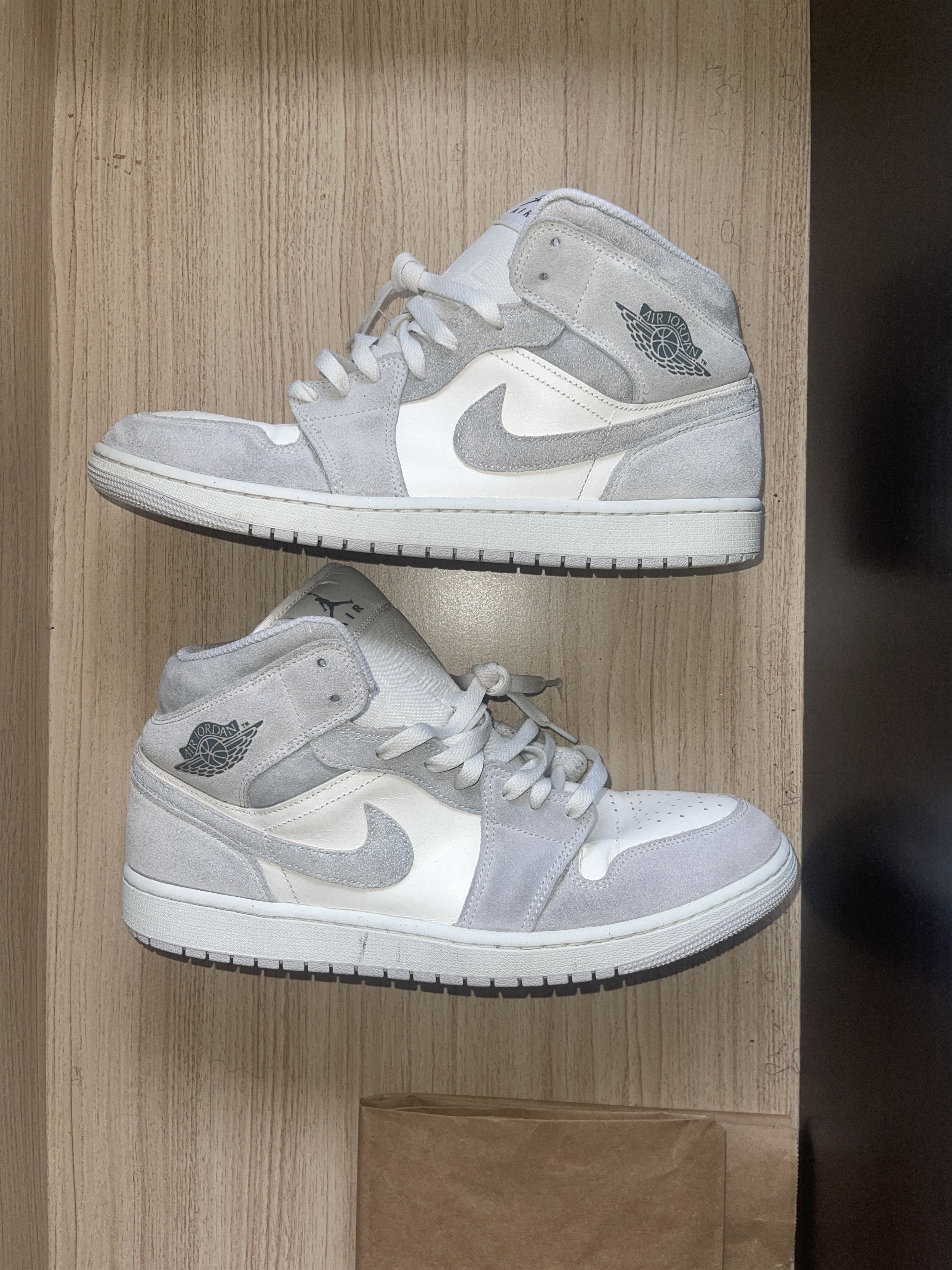 Jordan Brand Air Jordan Mid 1 Neutral Gray Sail Size US 11.5 / EU 44-45 - 1 Thumbnail