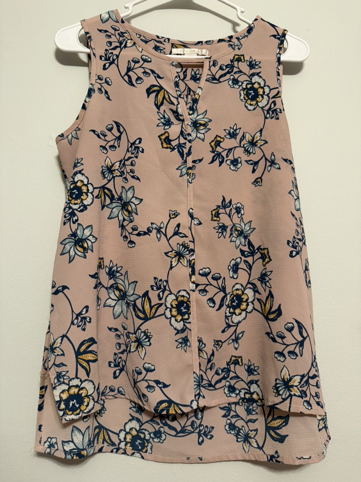 Other Sleeveless Floral Blouse Light Pink with Blue, Yellow Flower Size XS / US 0-2 / IT 36-38 - 2 Thumbnail