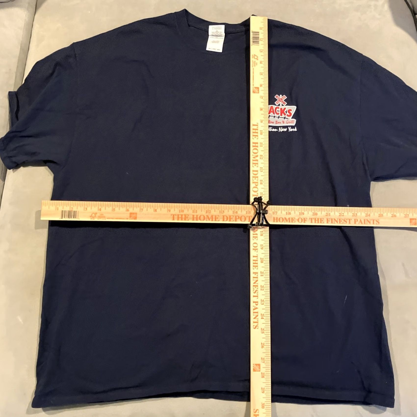 Gildan VINTAGE TRACKS RAW BAR & GRILL PENN STATION T Shirt XXL RARE NWOT Size US XXL / EU 58 / 5 - 4 Thumbnail