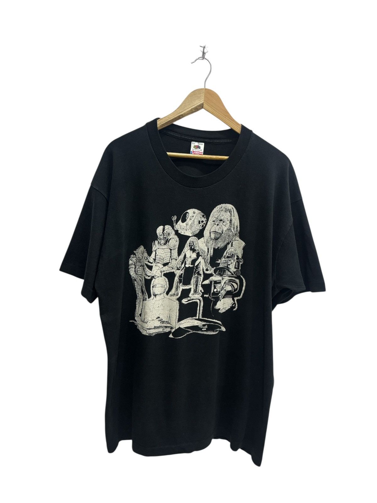 Arts & Science Vintage 90’s Art by Greg Nicotero The Walking Dead Size US XL / EU 56 / 4 - 1 Thumbnail