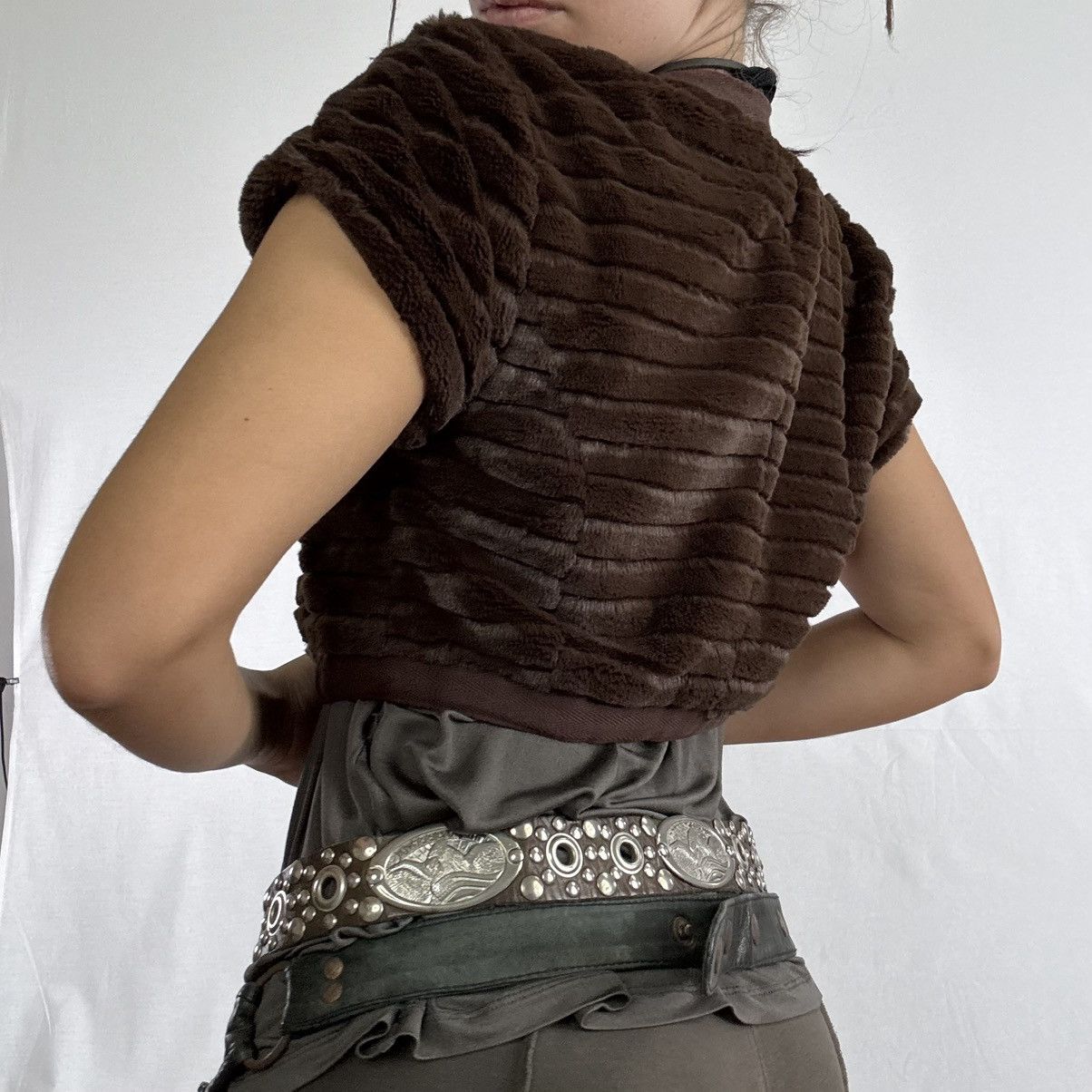 Other Faux fur cropped bolero brown textured shrug with zip front Size S / US 4 / IT 40 - 5 Thumbnail