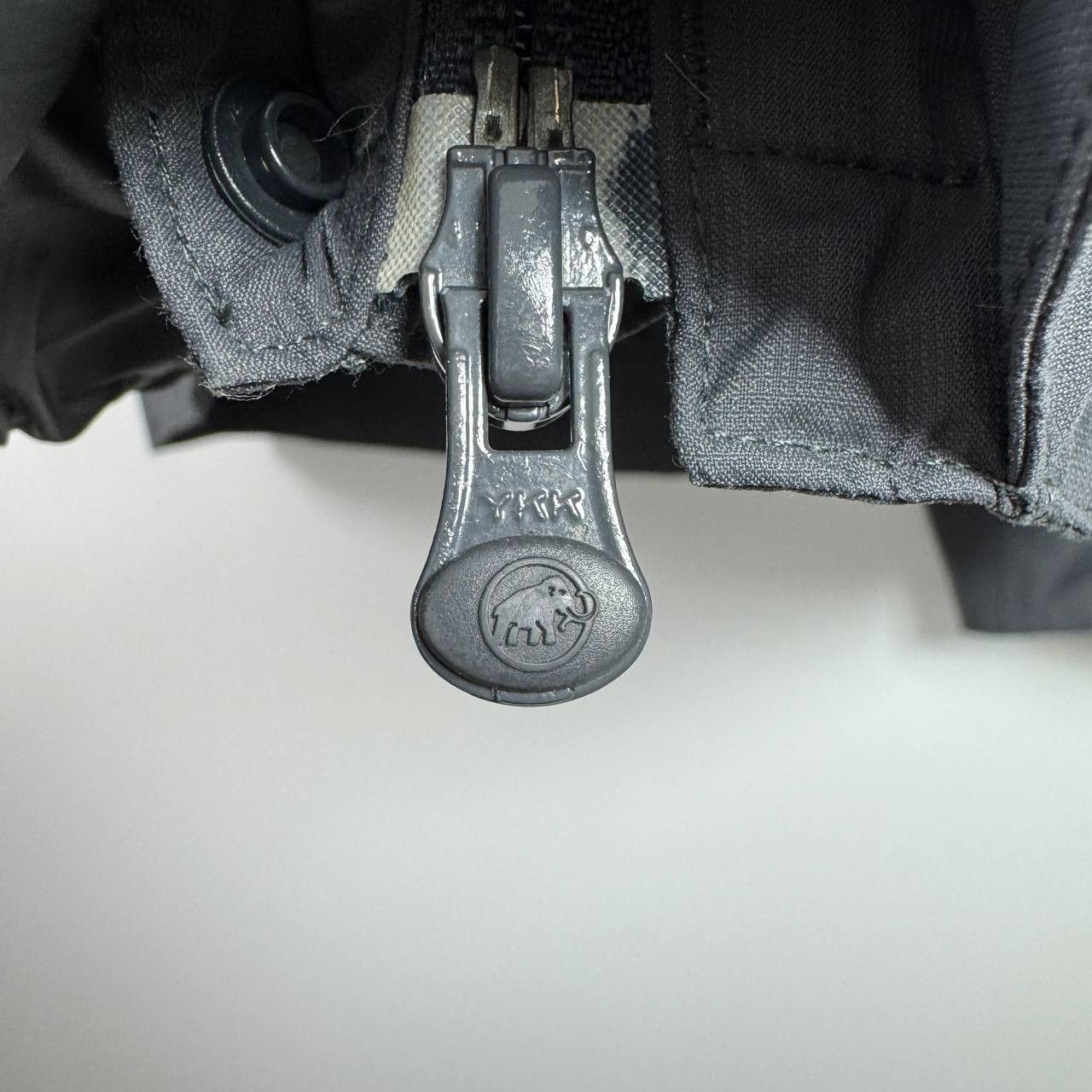 Mammut Mammut DryTech Waterproof Hooded Jacket Grey Mens Size M Size US M / EU 48-50 / 2 - 6 Thumbnail