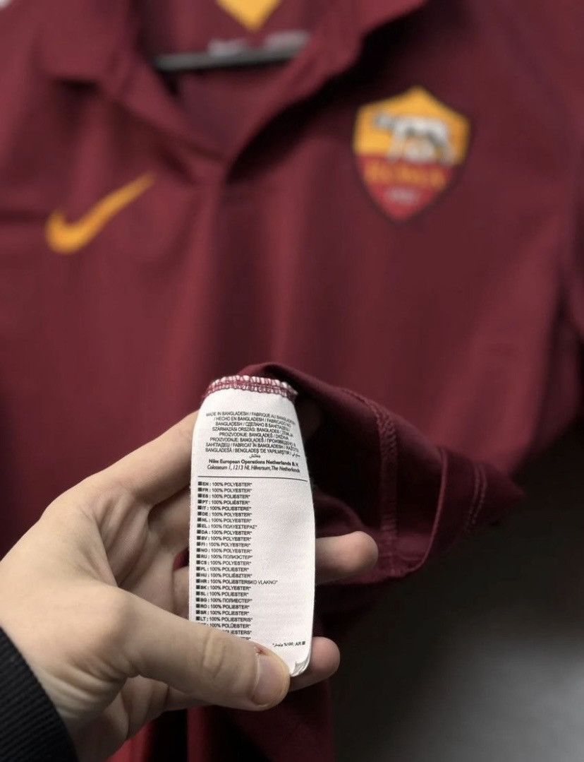 Nike Nike AS ROMA 2014-15 Home Football Jersey Size US S / EU 44-46 / 1 - 11 Thumbnail
