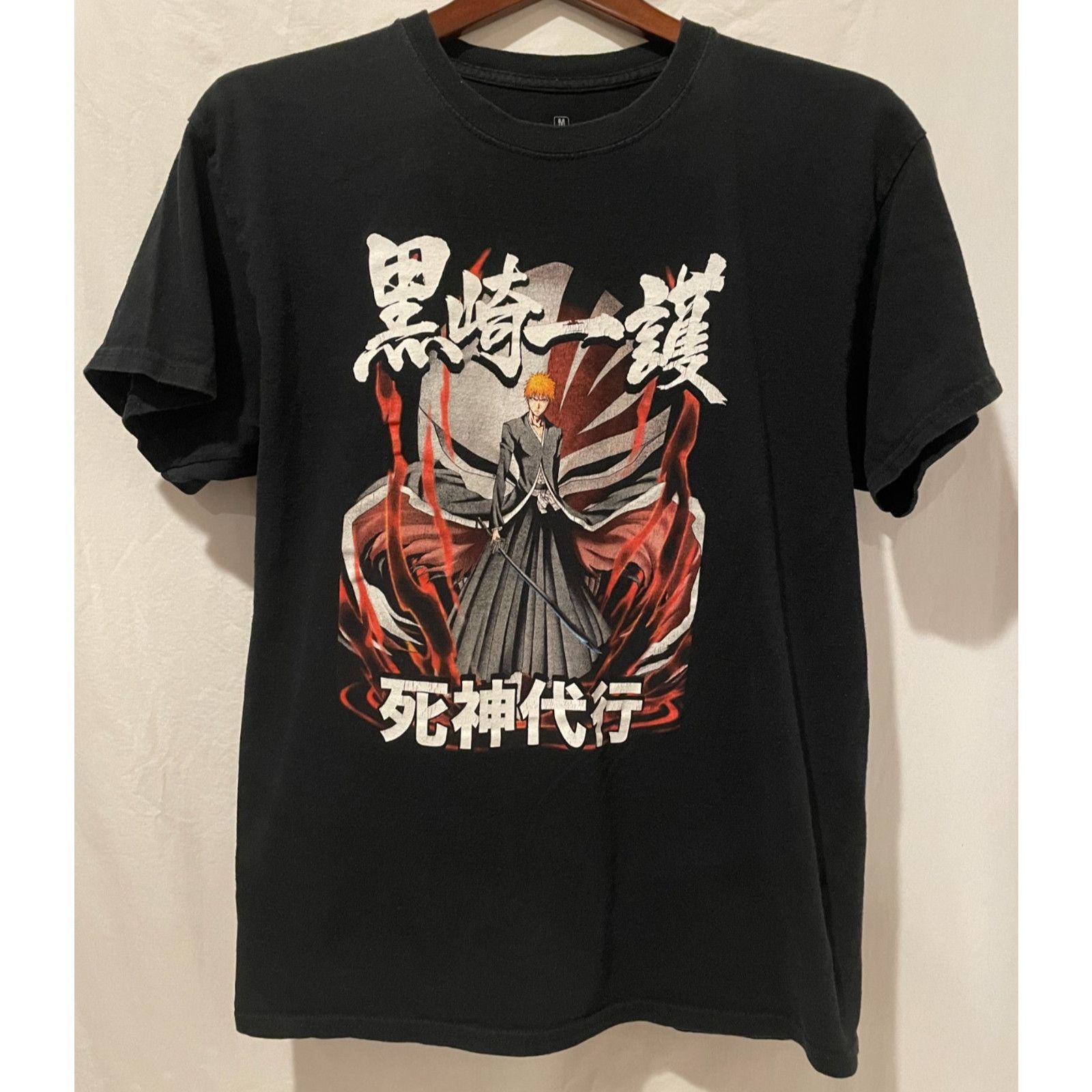 Bleach Ichigo Kurosaki Shonen Jump Anime T-Shirt Black - M, Men's