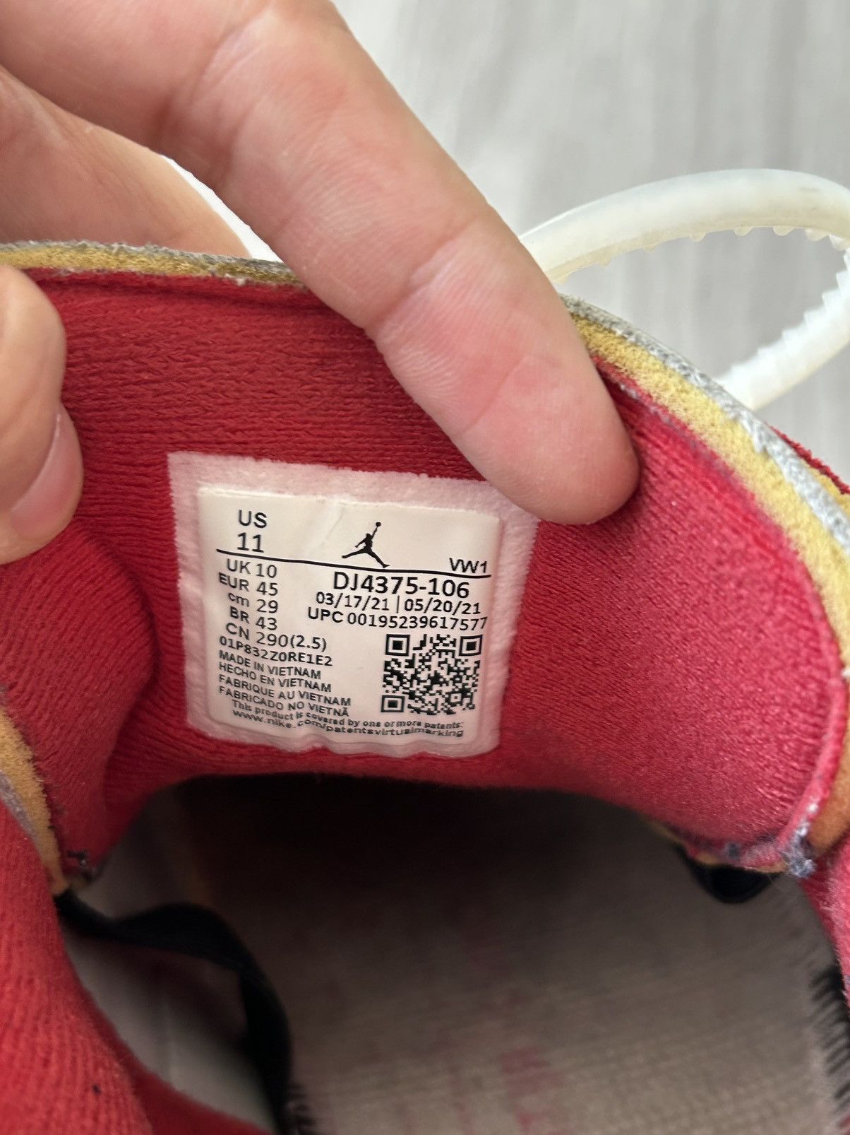 Jordan Brand × Off-White Off-White X Air Jordan Retro 2 Low White Varsity Red Size 11 Size US 11 / EU 44 - 21 Thumbnail