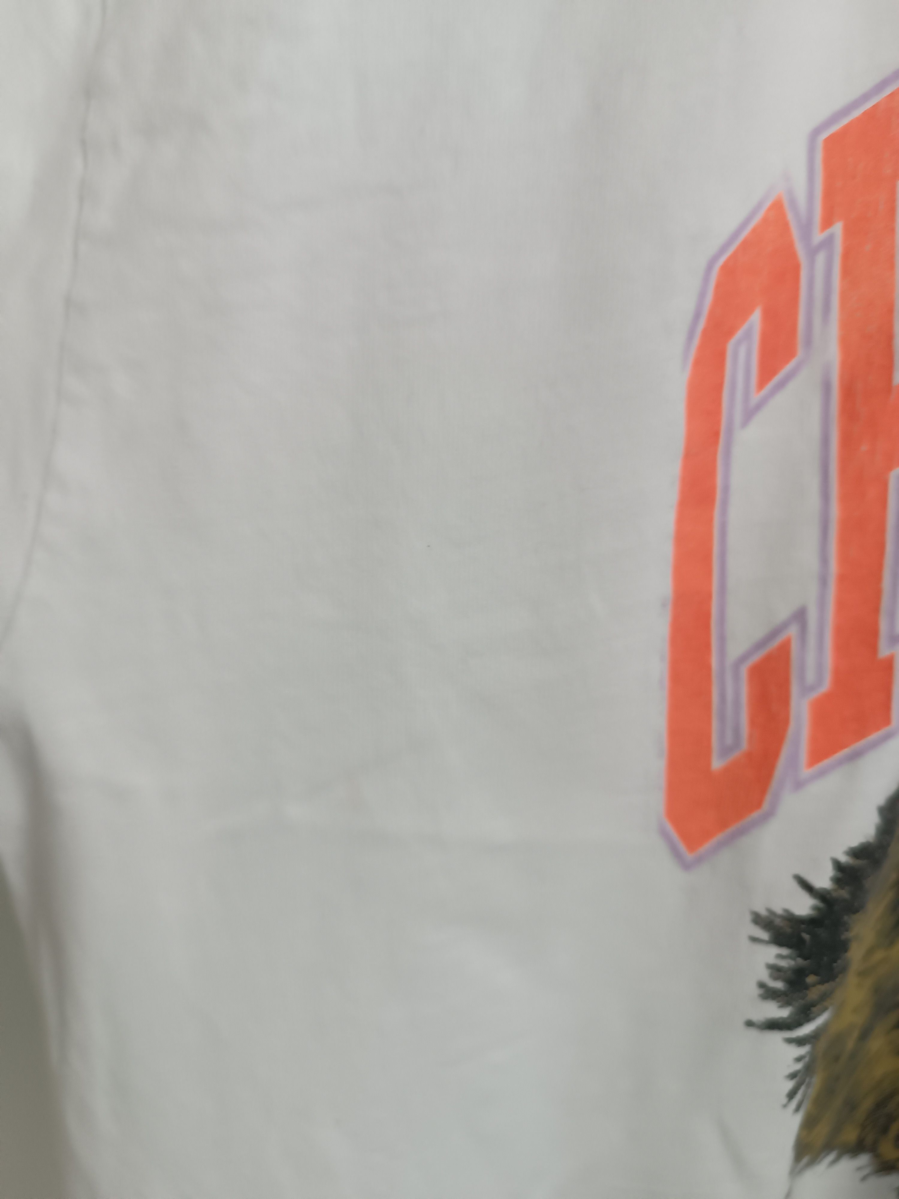 Other VINTAGE CHINATOWN MARKET BEWARE HOUND TEE VERY RARE R2 Size US XL / EU 56 / 4 - 13 Thumbnail