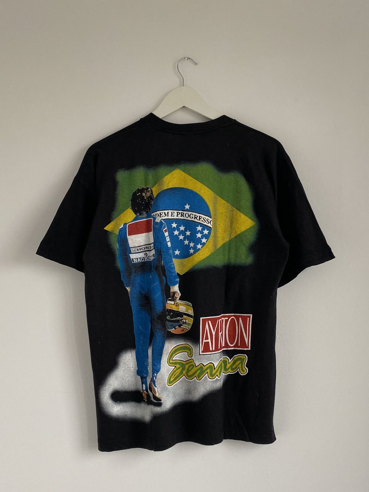 Vintage Vintage Aryton Senna AOP Formula 1 Racing Memorial Tee Size US L / EU 52-54 / 3 - 2 Thumbnail